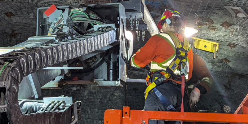 5-in-1 M40 Minejack Multi-Unit